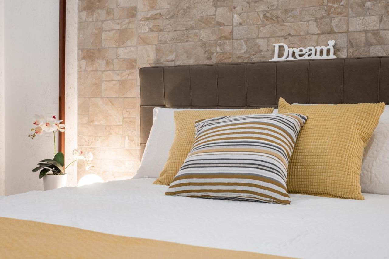 باري Yhellow Home Comfy Apartment المظهر الخارجي الصورة